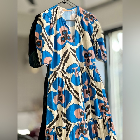 Anthropologie ikkat printed puff sleeve maxi dress. Size XS. Excellent condition - Picture 4 of 5